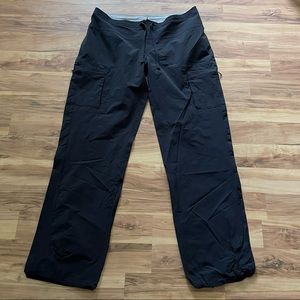 Mountain Hardwear hiking pants size 14